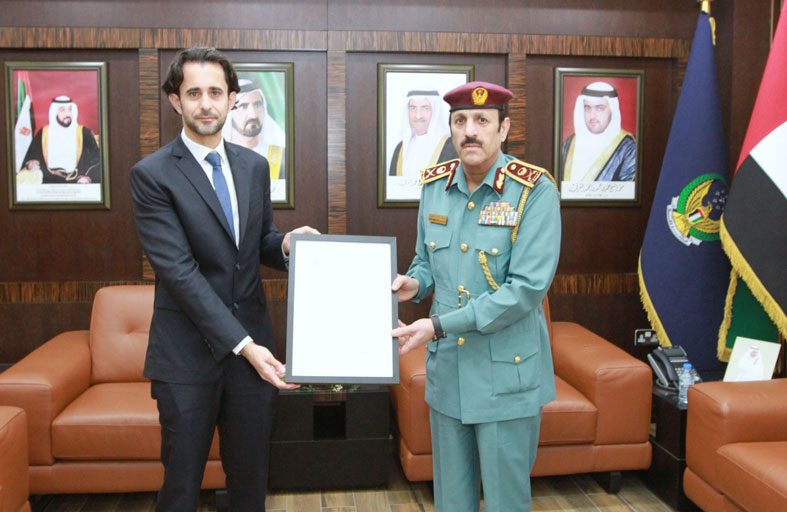 شرطة الفجيرة تحصل على شهادتي الآيزو في نظام الابتكار والسعادة الايجابية الوظيفية