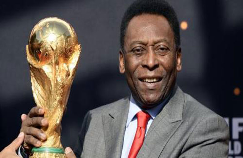 بيليه يطمئن جماهيره