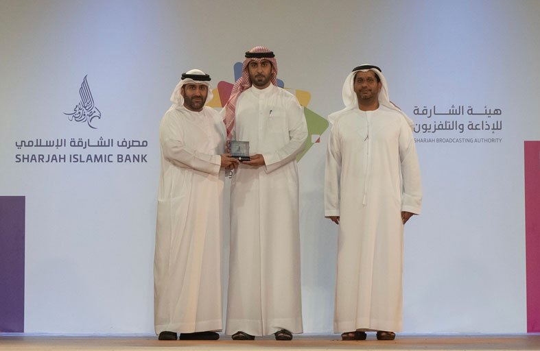 دائرة شؤون الضواحي تكرم الجهات المشاركة في مهرجان ضواحي 12