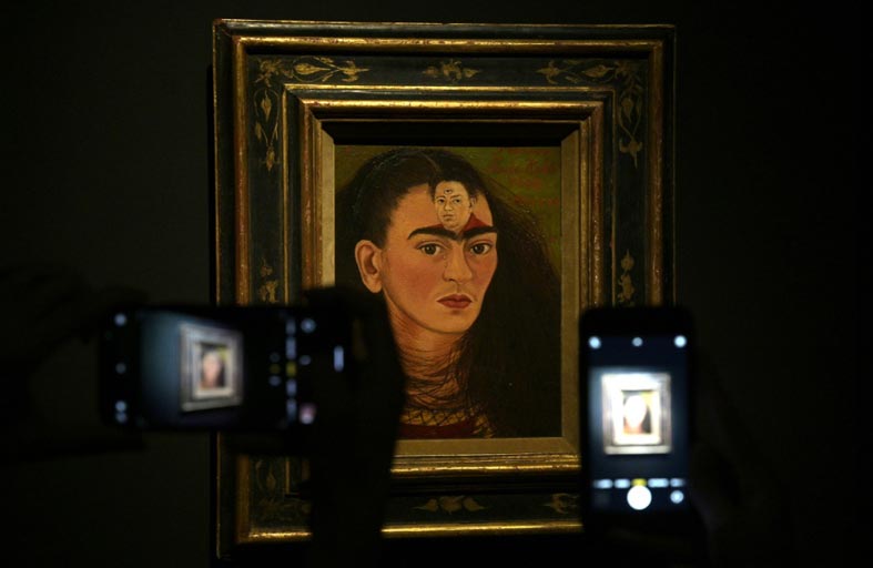 رسم بورتريه لفريدا كالو يُعرض للمرة الأولى منذ ربع قرن 
