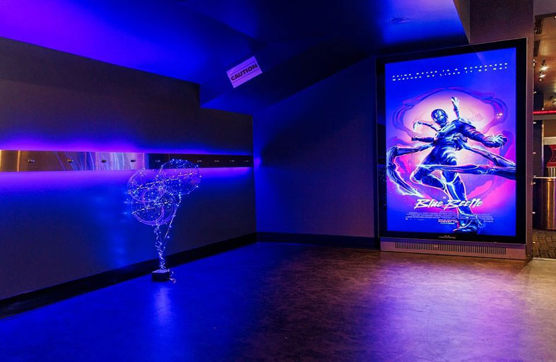  «بلو بيتل» ينتزع صدارة شباك التذاكر من «باربي»