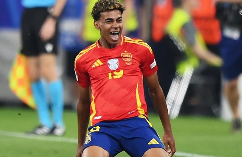 الكشف عن السر وراء تسمية لامين يامال بهذا الاسم