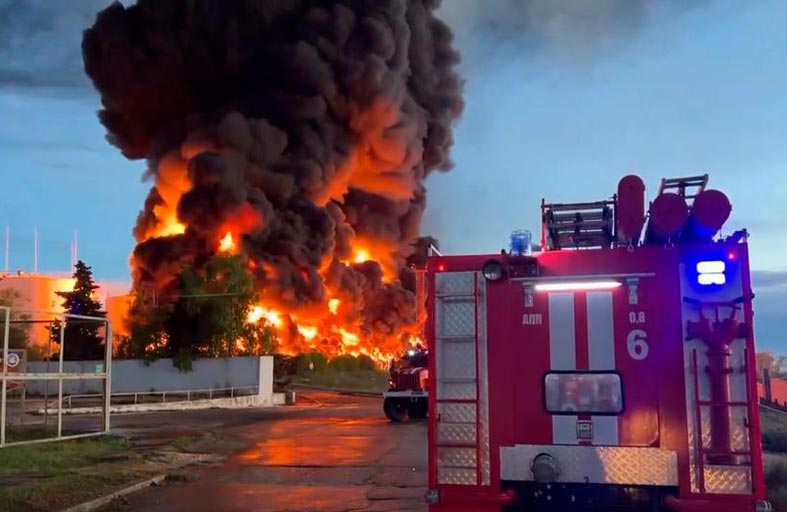 الجيش الأوكراني: حريق مستودع النفط جزء من الاستعداد لهجوم مضاد