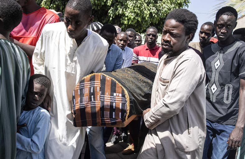 الحكومة السنغالية تفتح  «تحقيقات» في أعمال عنف غير مسبوقة  