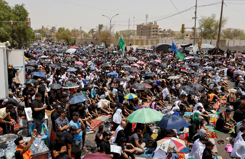العراق يحتكم إلى الشارع بحثاً عن مخرج للأزمة