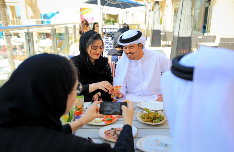 مهرجان دبا الرمضاني .. 26 يوما من التسوق والترفيه والفعاليات