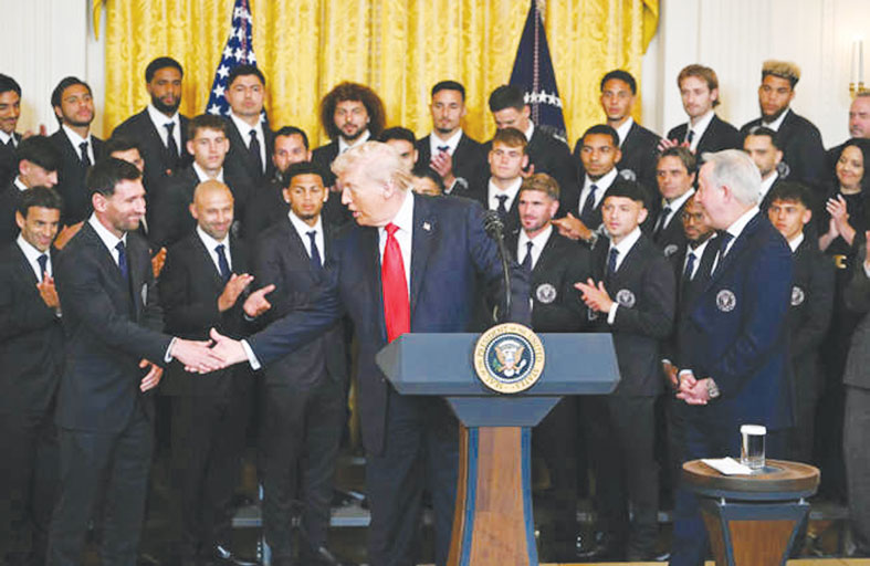 ترامب يرحب بميسي ويُشيد برونالدو: «كلاكما بطلان رائعان»