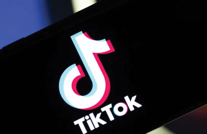 سناتور أمريكي يريد حظر تطبيق تيك توك