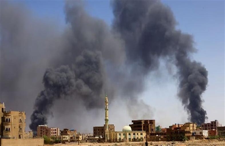 لجنة سودانية تقيد بلاغات قبض ضد حمدوك و16 من قيادات «تقدم»