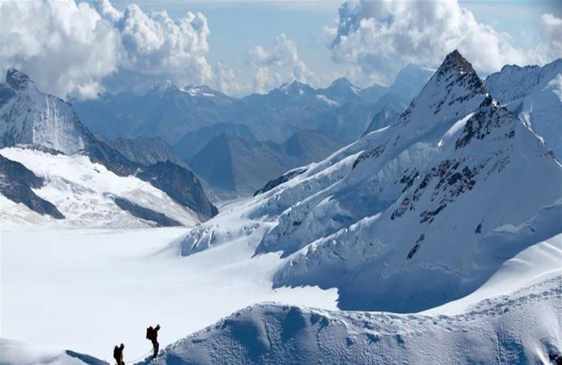 التغير المناخي كشف أسرار الأنهار الجليدية