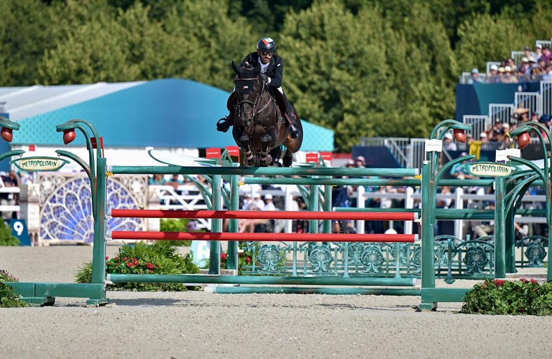 فاطمة بنت هزاع : وصول فرسان قفز الحواجز إلى أولمبياد باريس ثمرة دعم منصور وهزاع بن زايد