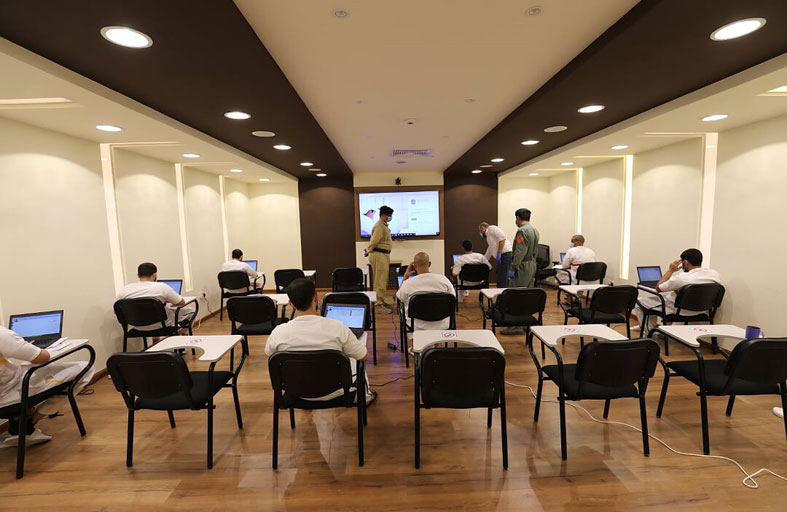 بدء امتحانات الثانوية العامة لنزلاء المؤسسات العقابية بدبي 