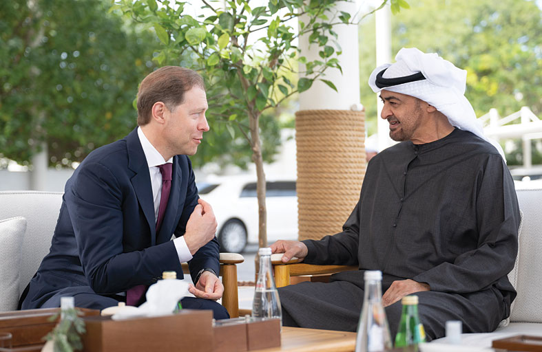 رئيس الدولة يبحث مع النائب الأول لرئيس مجلس الوزراء الروسي العلاقات الثنائية 