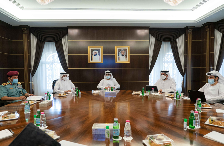 سالم بن عبدالرحمن القاسمي يلتقي وفدا من المجلس الاتحادي للتركيبة السكانية