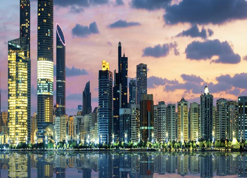 سواحل الإمارات .. شاهد على تاريخ الدولة العريق وحاضرها المضىء ومستقبلها المشرق