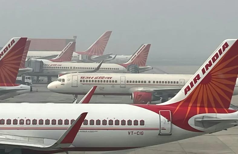 انهيار سقف مبنى في مطار نيودلهي دشنه مودي قبل شهور 