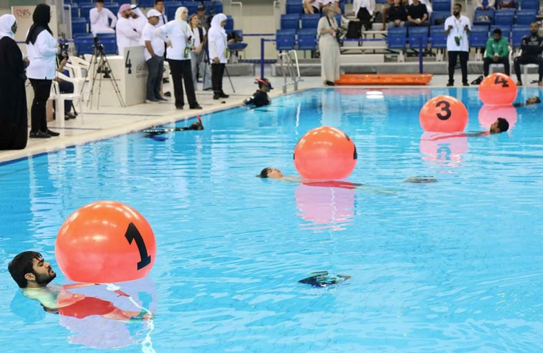 لاعبو الإمارات يسيطرون على فئة الناشئين في بطولة فزاع للغوص الحر