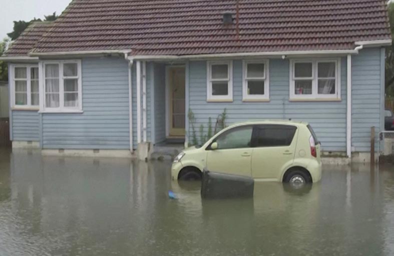 سيول نيوزيلندا تحذر العالم.. البنى التحتية لا تحتمل القادم