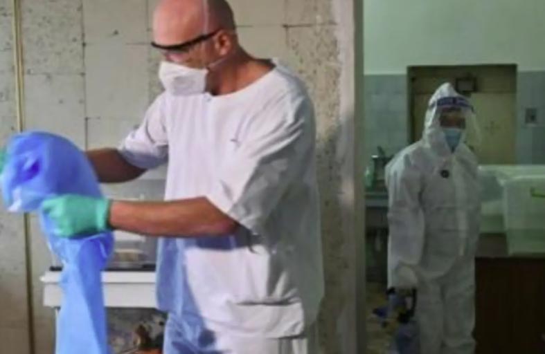 أوكرانيا عالقة في صراع جيوسياسي يؤخر إطلاق التطعيم 