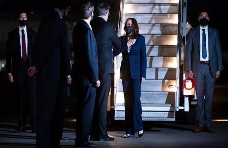  محادثات  بين هاريس والرئيس المكسيكي حول الهجرة 