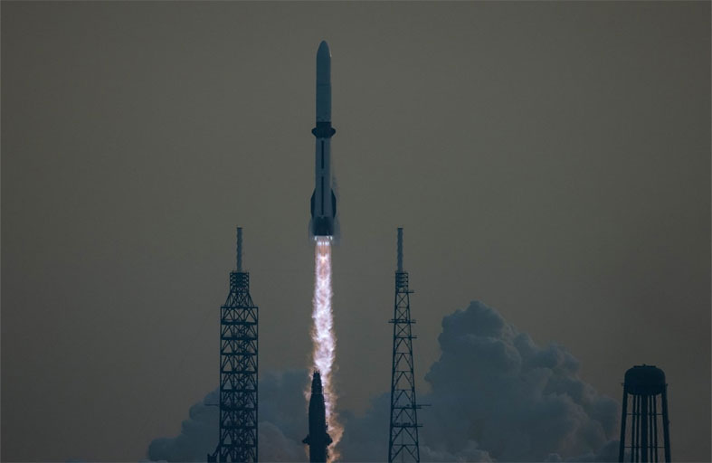 صاروخ «بلو أوريجين» يضع قمرا صناعيا في مدار خطأ