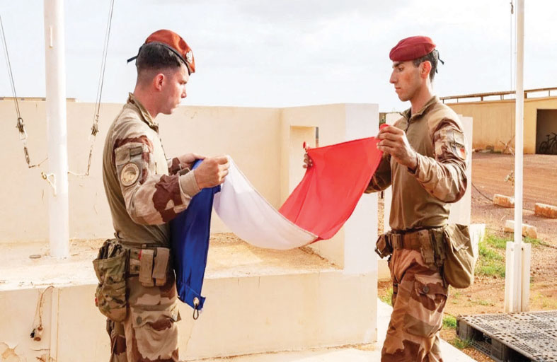 «انسحاب بلا احتجاجات».. فرنسا تغادر ساحل العاج بهدوء