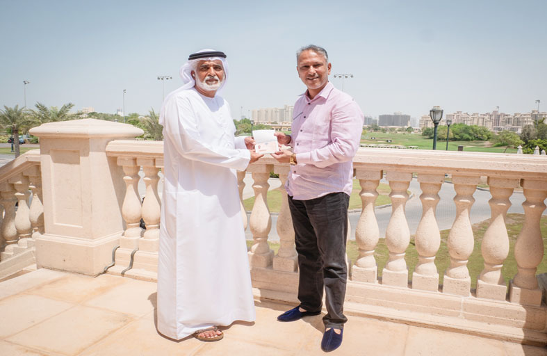 لاعب الجولف الهندي جيف ميلكا يحصل على الإقامة الذهبية