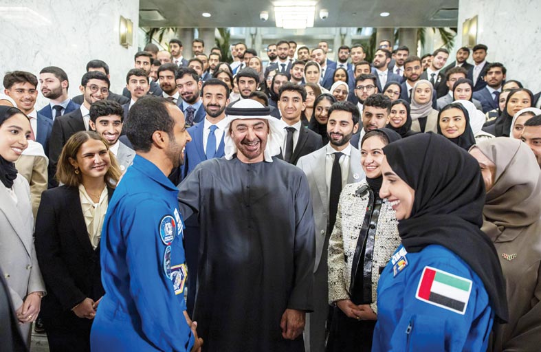 رئيس الدولة: العالم اليوم يتقدم بسرعة كبيرة في التكنولوجيا والثروة في المستقبل هي ثروة العلم والمعرفة 