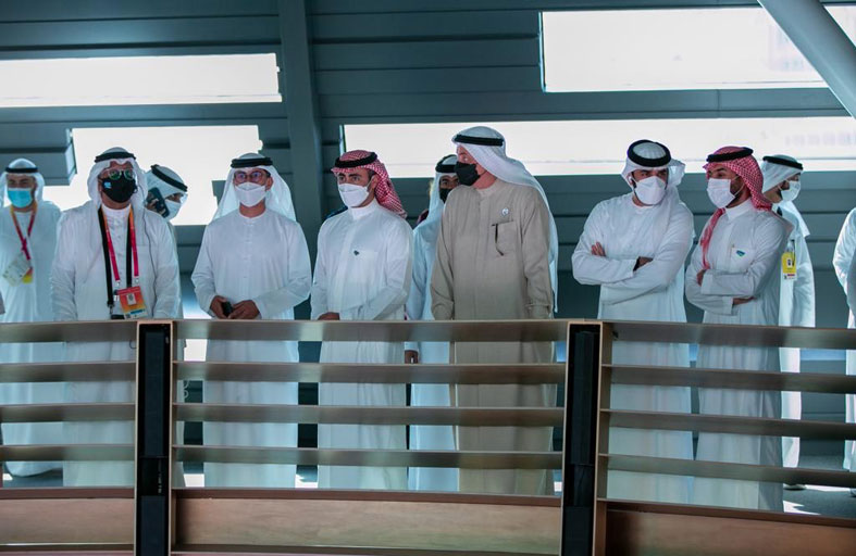 سهيل المزروعي يطلع على جناح السعودية في إكسبو 2020 دبي