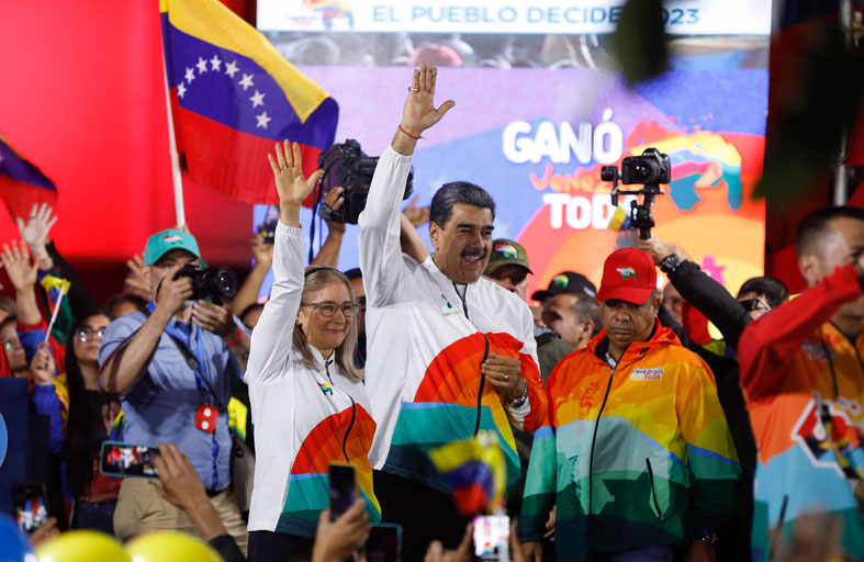 تصويت في فنزويلا على ضم منطقة نفطية خاضعة لغويانا