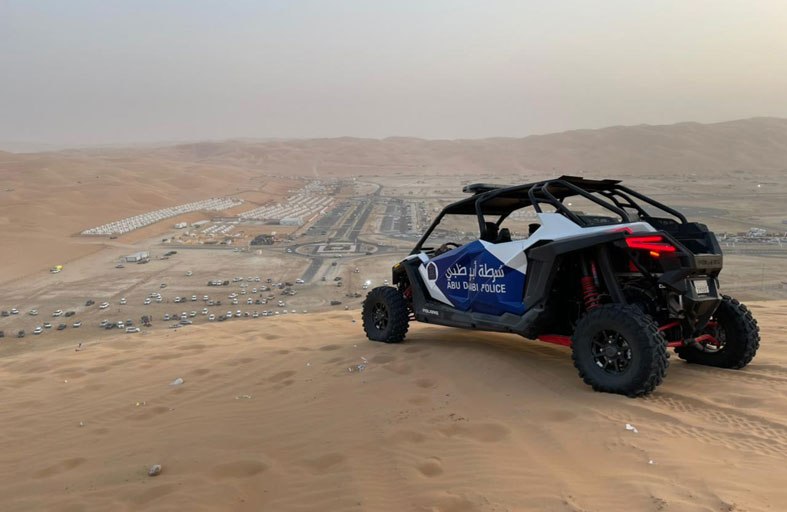 شرطة أبوظبي تشارك بمتحف مبارك بن محمد في مهرجان الشيخ زايد بالوثبة