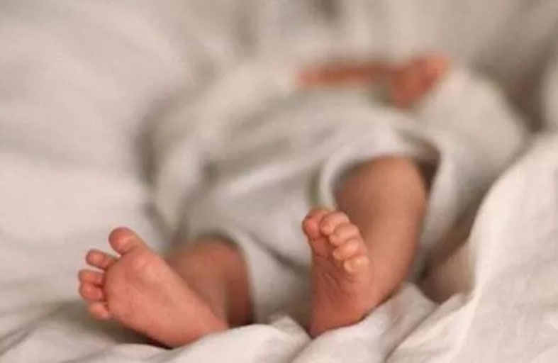 اتهام والدين بقتل رضيعتهما جوعاً في أمريكا