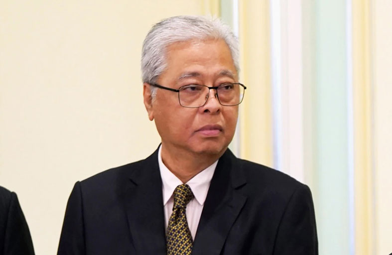 ملك ماليزيا يطالب الأحزاب بتسمية رئيس حكومة اليوم