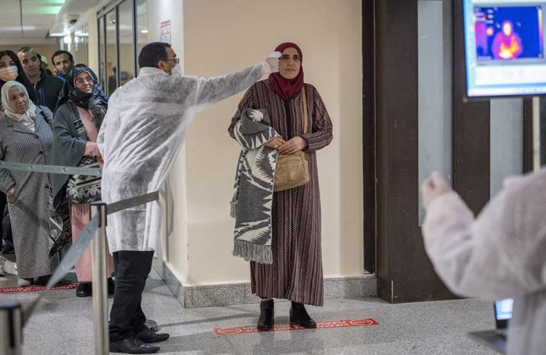 المغرب يعزز مراقبة حدوده للتصدي لكوفيد 