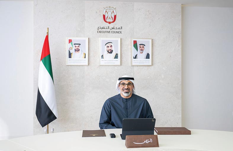 خالد بن محمد بن زايد يؤكد حرص القيادة على بناء الأسرة الإماراتية على أسس سليمة  