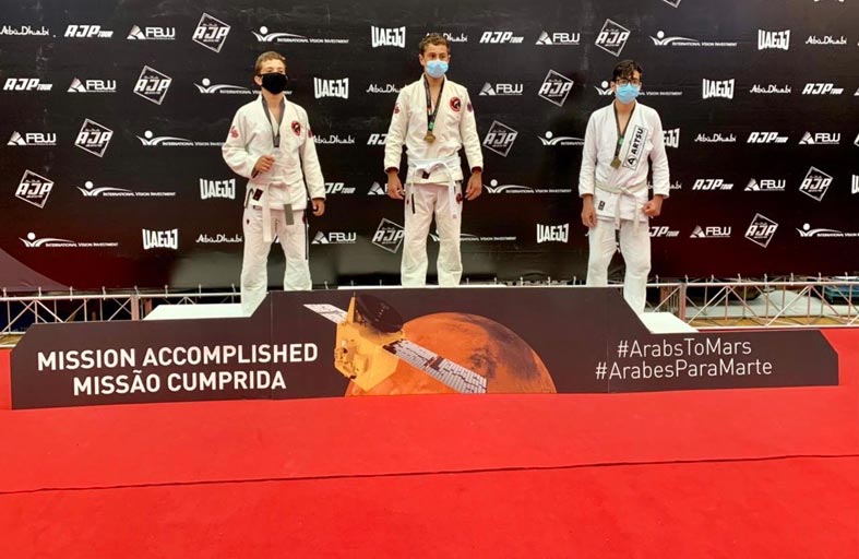 الدوري العالمي لرابطة أبوظبي لمحترفي الجوجيتسو بالبرازيل يتزين بشعار «مسبار الأمل»
