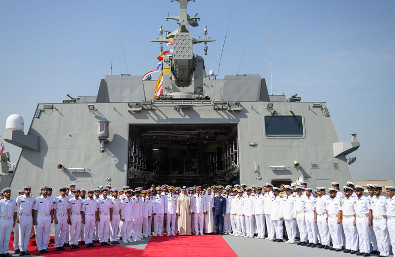 منصور بن زايد يدشن الزورق (بني ياس P110) فئة كورفيت ليدخل الخدمة ضمن أسطول قواتنا البحرية 
