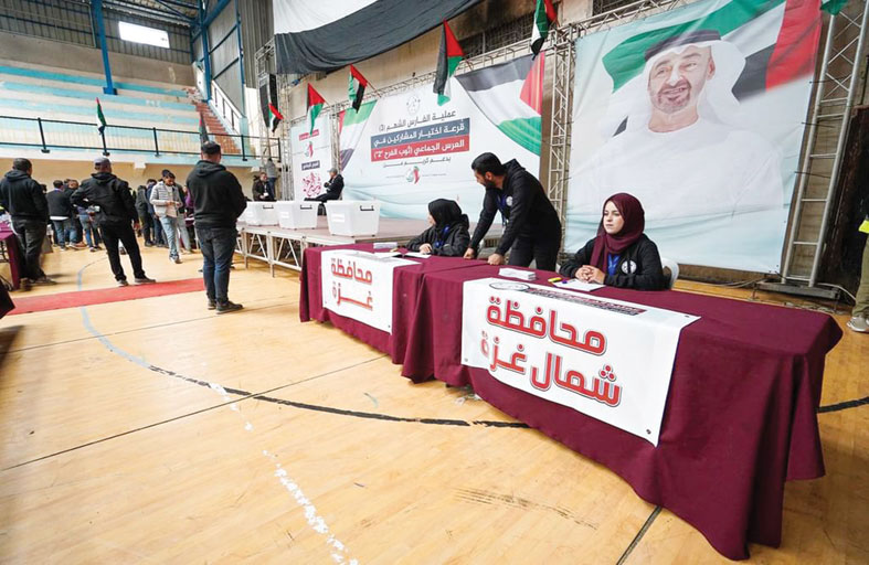 عملية الفارس الشهم (3) تُجري قرعة اختيار العرسان المشاركين في حفل (ثوب الفرح 2) بغزة 