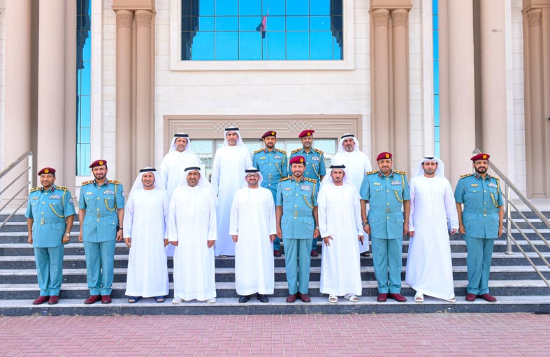 لجنة المرافق العامة بالمجلس الاستشاري لإمارة الشارقة تطلع على الخطط الأمنية الشاملة للقيادة العامة لشرطة الشارقة