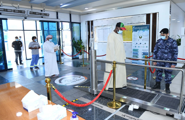 تشغيل مركز خدمات المرور والترخيص وفحص السائقين والفحص الثقيل برأس الخيمة