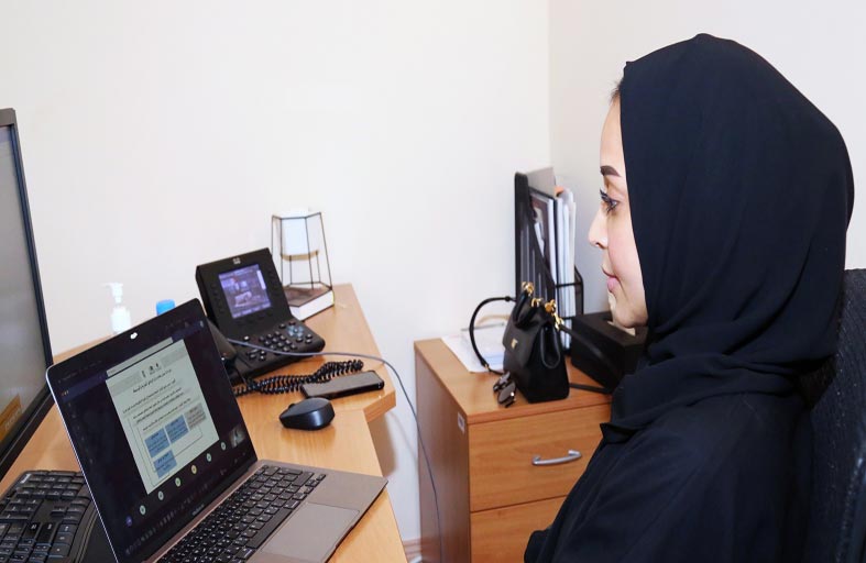 الأرشيف الوطني يوعي الجهات الحكومية بأهمية تحويل الوثائق 