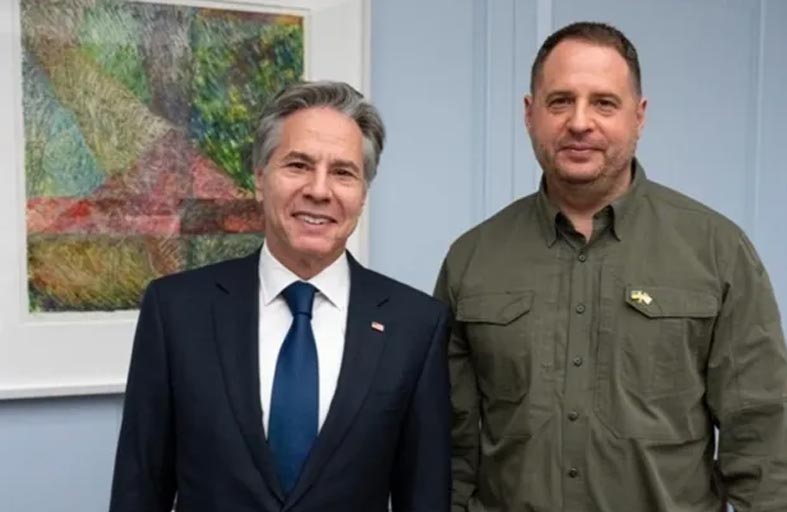 أوكرانيا تبحث أمريكا المساعدات 