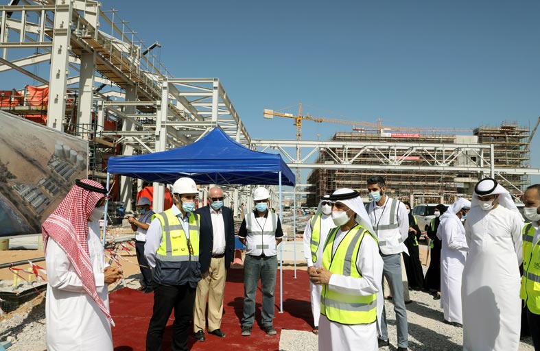 وزير الطاقة يتفقد سير العمل في مشروع محطة تحلية المياه الجديدة بأم القيوين