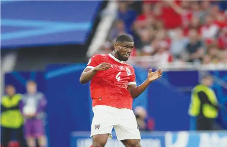  دانسو يأسف لإصابة لمبابي ويتمنّى له الشفاء 