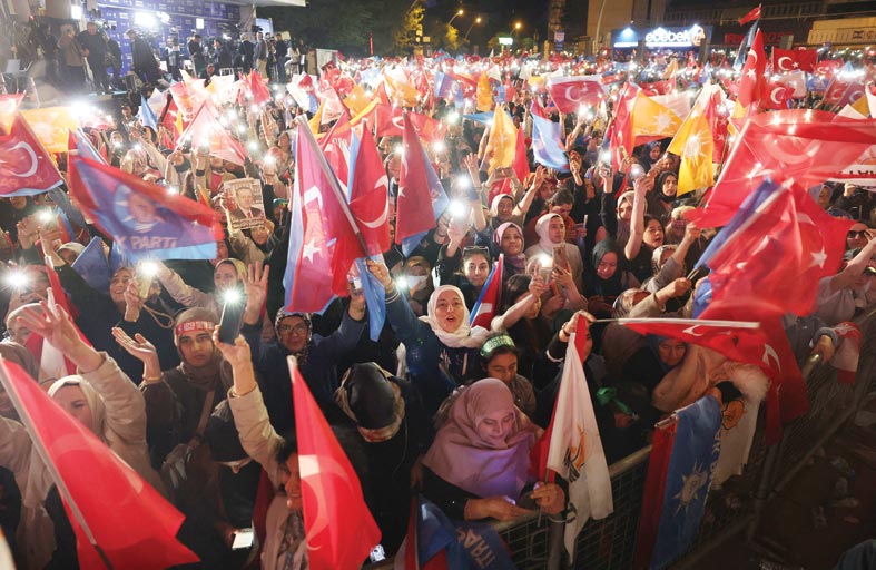 أردوغان وكليتشدار يحشدان المناصرين لجولة ثانية