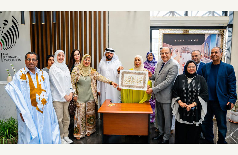 جمعية الصحفيين الإماراتية تنظم معرض «نفائس المداد» احتفاءً بالمخطوطات وفنون الخط العربي 