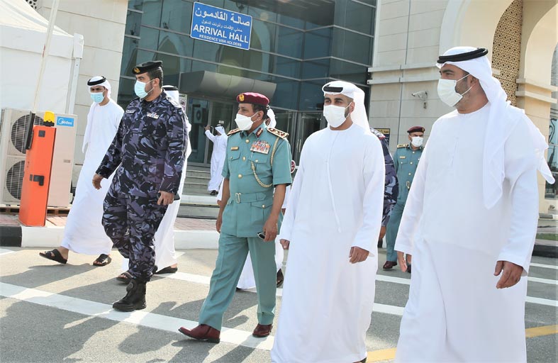 رئيس الطواريء يستعجل إنجاز معاملات المسافرين 