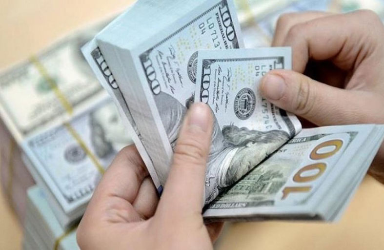 الدولار يهبط بعد تعزيز المركزي الأمريكي للإقراض 