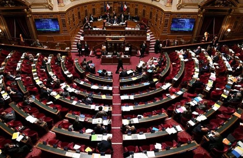  مجلس الشيوخ الفرنسي يقرّ رفع سنّ التقاعد 