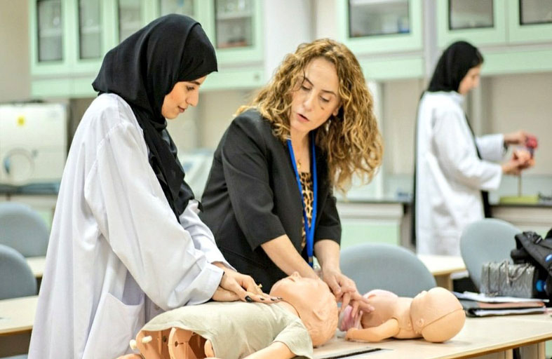 كليات التقنية .. خطة خمسية لمضاعفة أعداد الملتحقين بـالعلوم الصحية